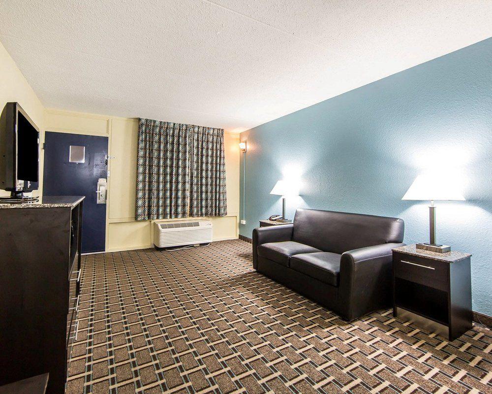 Oyo Hotel Knoxville Tn Cedar Bluff I-40 Екстериор снимка