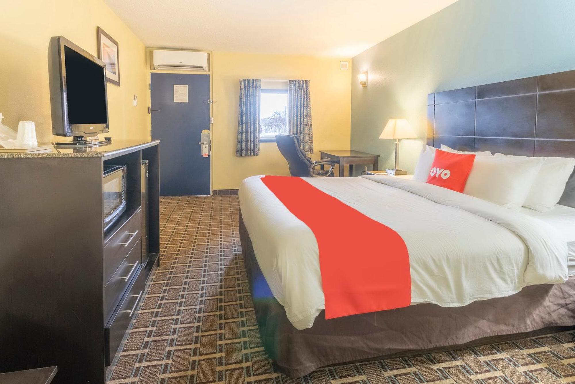 Oyo Hotel Knoxville Tn Cedar Bluff I-40 Екстериор снимка
