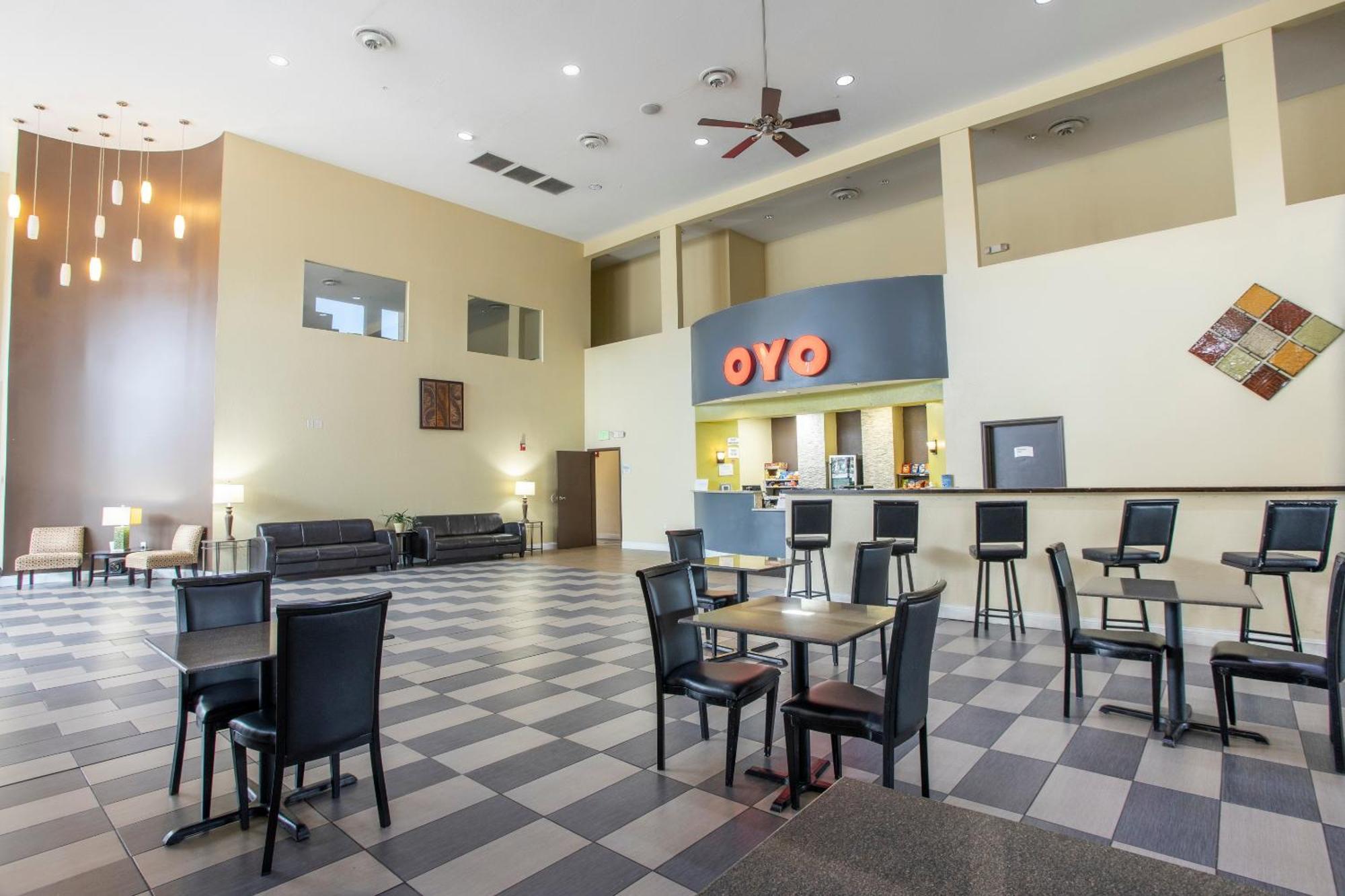 Oyo Hotel Knoxville Tn Cedar Bluff I-40 Екстериор снимка
