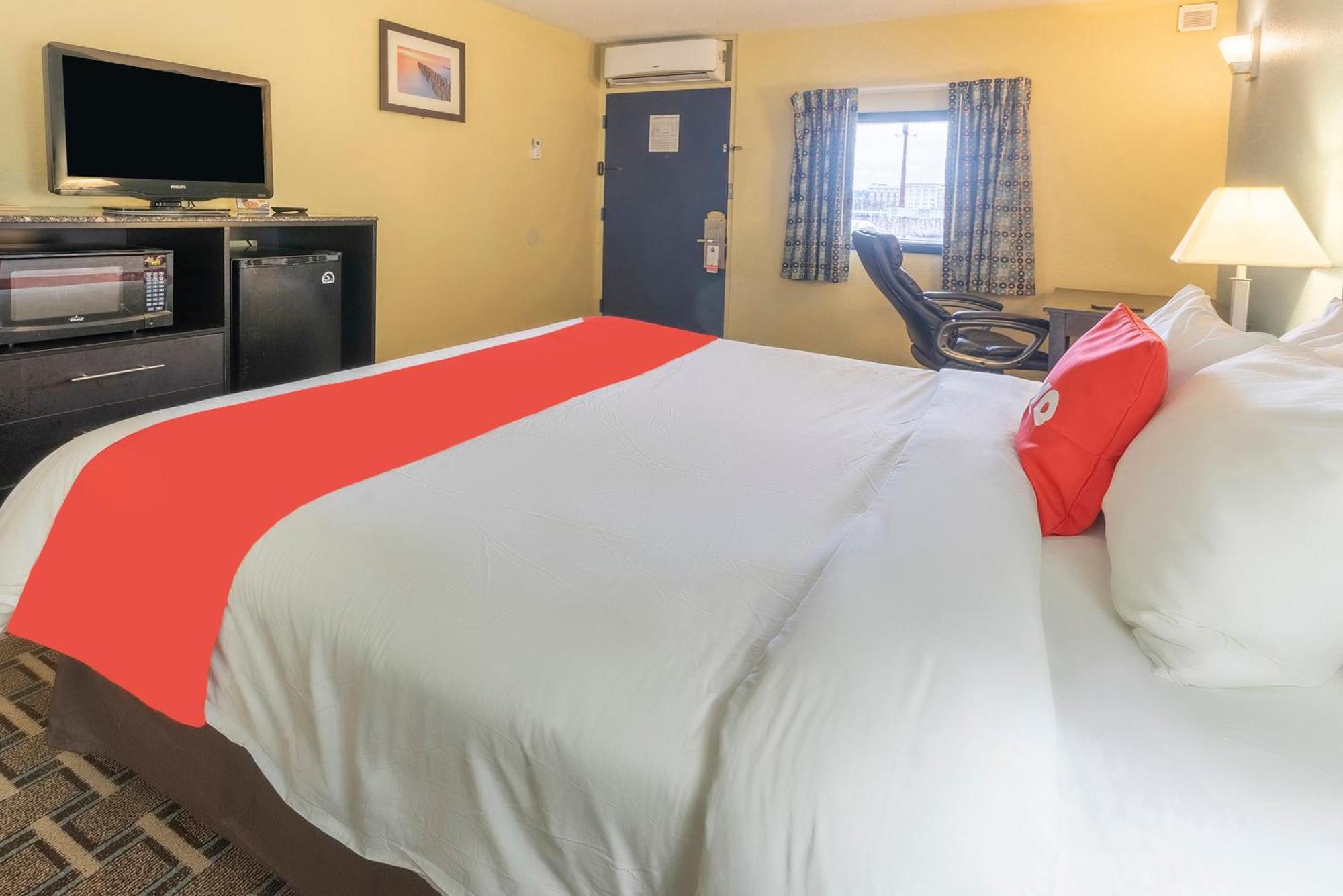 Oyo Hotel Knoxville Tn Cedar Bluff I-40 Екстериор снимка
